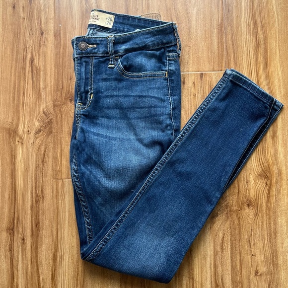 Hollister Denim - Hollister  high rise super skinny jeans